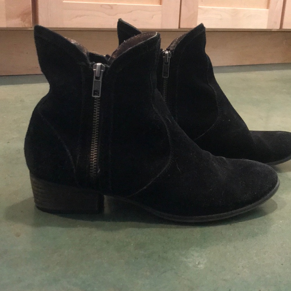 seychelle black suede boots